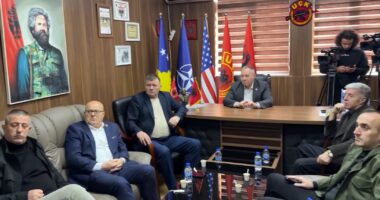 Veteranët e UÇK: Simbolet tona, larg protestës/ Gucati: UÇK nuk është instrument i asnjë agjende politike e personale