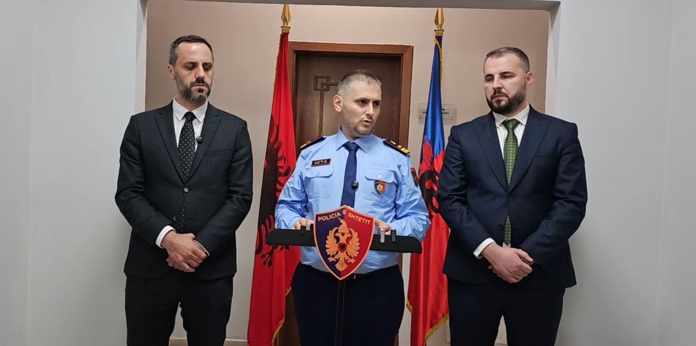 Efektivi u vra në Lozhan  Hita  Aksioni nga drejtoria e Korçës  u angazhuan 40 efektivë  Plumbi tejshpoi antiplumbin e policit