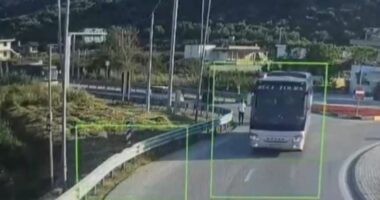 Autobusët nga Greqia drejt Zvërnecit/ Protestat kundër investimit, me mbështetje të sponsorizuar nga Athina