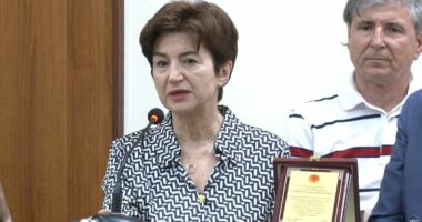 Nderohet akademiku Luan Omari/ Merr “Ylli i Artë i Veteranit të Luftes” në 101 vjetorin e lindjes