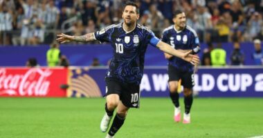Messi shënon edhe nga “stoli”/ “Pleshti” luan si zëvendësues, Argjentina mund 3-1 edhe Jordaninë