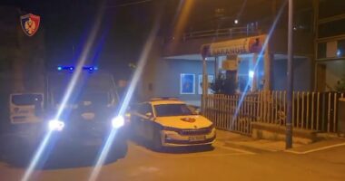 Tentuan të vrisni një person/ Sarandë, arrestohet bashkëpunëtori i dy autorëve të shpallur në kërkim
