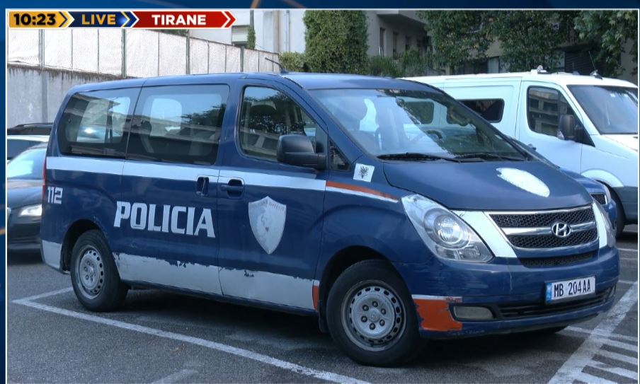 Kërkimet për  kambistin  e Bitcoin  Kontrolle në Pëllumbas dhe Qafë Mollë për autorin Armand Shakaj