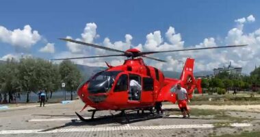 VIDEO/ U godit me thikë nga bashkëshorti, niset me helikopter drejt spitalit të Tiranës 28-vjeçarja