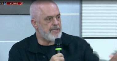 Zvërneci, “Projekti, motor zhvillimi, do ndërtohet shkollë e spital”, Rama: Pagat në turizëm janë si në Greqi, ata që dalin në shesh…