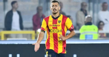 Ramadani mbetet “puljez”/ Mesfushori kuqezi rinovon edhe për një vit tjetër tek Lecce