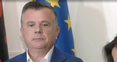 Balla: Protesta, ndërhyrje të huaja. Kreu i grupit të PS: Nuk do ketë mocion me debat në Kuvend