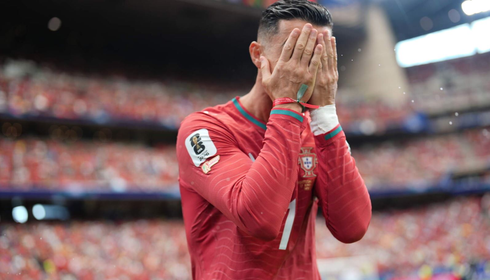 partia-anti-cr7-te-portugalia-vazhdojne-kritikat-ndaj-cristiano-ronaldo-kunder-edhe-shoket