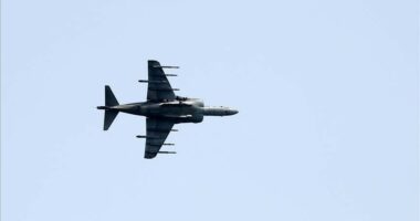 Bombarduesi i Forcave Ajrore të SHBA rrëzohet pak pas ngritjes nga një bazë në Kaliforni