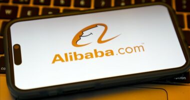Gjiganti kinez “Alibaba” padit Pentagonin për përfshirjen në listën e zezë