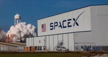 SpaceX mbledh 75 miliardë dollarë në ofertën më të madhe publike fillestare në botë