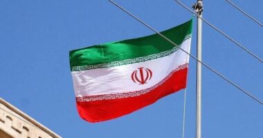 Kuvajti shpall “non grata” dy diplomatë iranianë