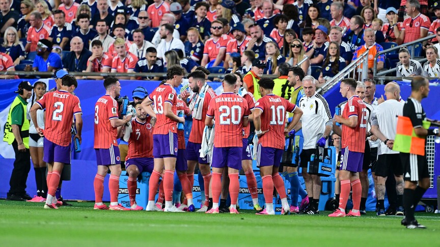 Moti i nxehtë, “kundërshtari” më i fortë i futbollistëve në Botëror