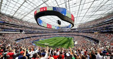 Botërori i 7 milionë tifozëve/ Thyhet rekordi i publikut në stadiume që në duelet e grupit