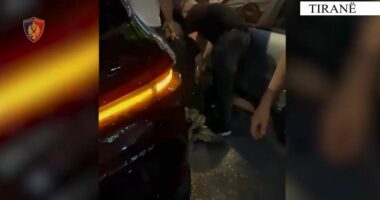 VIDEO/ Goditet rrjeti i kokainës në Tiranë, arrestohen 4 persona dhe sekuestrohen mbi 400 gramë drogë