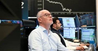 Konflikti në Lindjen e Mesme/ Tregjet evropiane në rënie pas sulmeve midis Izraelit dhe Iranit