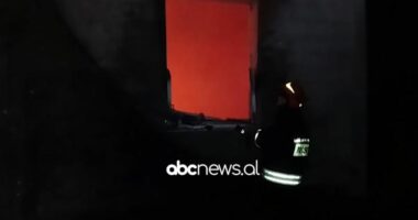 VIDEO/ Zjarr në Nikël, shkrumbohet pothuajse plotësisht një banesë