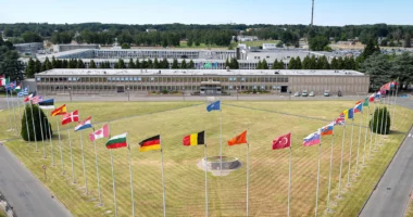 Dyshime për spiunazh në selinë ushtarake të NATO-s