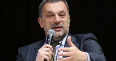 Ministri i Bosnjës letër Rubios: Nëse largoni trupat, i hapni rrugë Rusisë