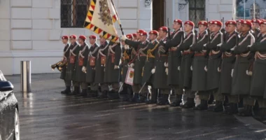 Austria planifikon të zgjasë shërbimin ushtarak nga gjashtë në nëntë muaj