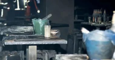 Shkon në 30 numri i viktimave nga zjarri në një lokal në Bangkok, autoritetet hetojnë neglizhencën