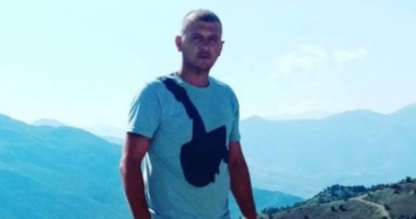 “Zbriti nga ‘Audi’ i bardhë dhe qëlloi”/ Vrasja e Albi Bashaliut në Gjocaj, dëshmon në GJKKO kushëriri