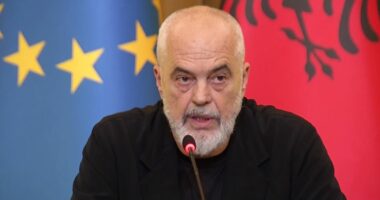 LIVE- Rama mbledhje për “Besën”/ Takimi me drejtuesit politikë të Partisë Socialiste
