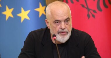 “PS, makineri elektorale fituese”, Rama: T’i japim ‘jetë’ një marrëdhënieje të re mes qytetarit dhe qeverisë