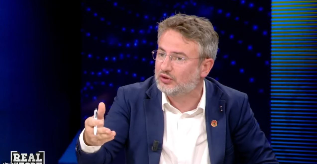 “Vetëvendosje kërkon të destabilizojë Shqipërinë”, Bislimi: Protestuesit janë kundër demokracisë, ky është problemi