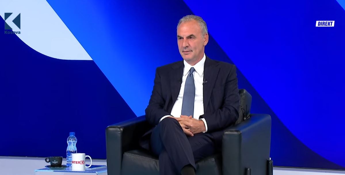 Mbyllja e  Vitës   Limaj  Në vend që ta ndihmojë  qeveria e ka vënë nën presion të vazhdueshëm