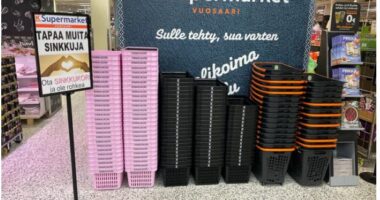 Shporta rozë për beqarët në supermarket/ Finlandë, moda për të gjetur dashurinë jashtë aplikacioneve