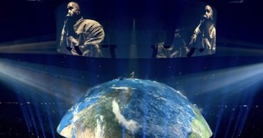 Kanye West ndez sonte Tiranën, gjithçka gati për koncertin e shumëpritur