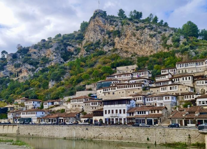 Quartz   Gjirokastra dhe Berati  destinacionet shqiptare që po sfidojnë qytetet më të famshme turistike të Evropës