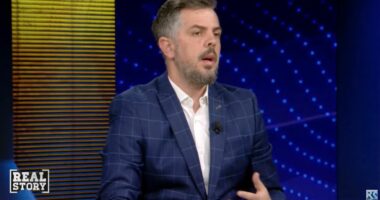 “Rama ka humbur legjitimitetin”/ Qiraxhi: Protesta është kthyer në lëvizje shoqërore. Pritet rikthim në vjeshtë