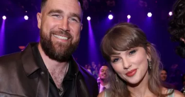 Martohet Taylor Swift/ Këngëtarja kurorëzon lidhjen me sportistin Travis Kelce