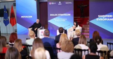 Rama: Sistemi po lufton korrupsionin. Kryeministri: Demokracia është e vetmja rrugë për të garantuar brezat