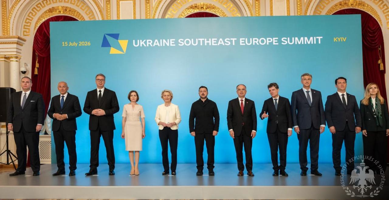 Presidenti Begaj në Kiev  Shqipëria mbështet pa kushte sovranitetin dhe integritetin territorial të Ukrainës