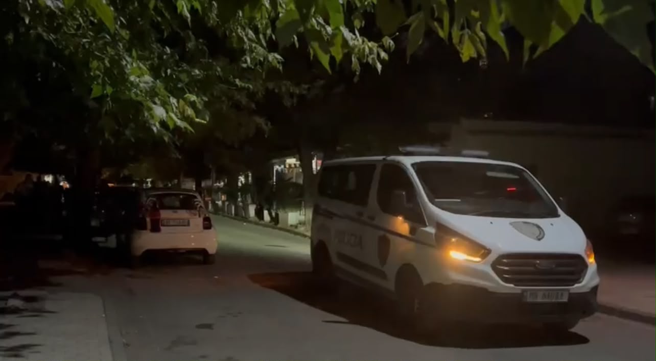 Të shtëna me armë zjarri në një lokal në Elbasan, plagoset kamarieri dhe dy të tjerë