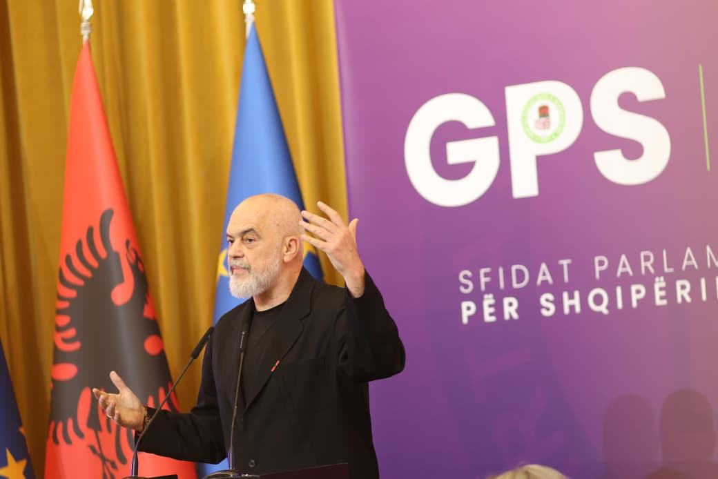 Mbledhja e grupit të PS/ Rama reflektim pas protestës: Ulim kokën para njerëzve, t'u japim 'Besën'! – Abc News
