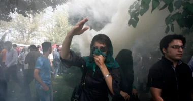 Irani ekzekuton dy protestues anti-qeveritarë
