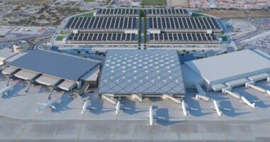 Fluturimet rifillojnë në Aeroportin e Katanjës pas ndërprerjeve të shkaktuara nga aktiviteti i Malit Etna