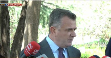 Balla: Urdhëruesi i vrasjeve të 21 janarit, Sali Berisha të merret i pandehur dhe të vendoset para drejtësisë