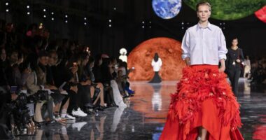 Chanel blen prodhuesin më të vjetër të këmishave në botë