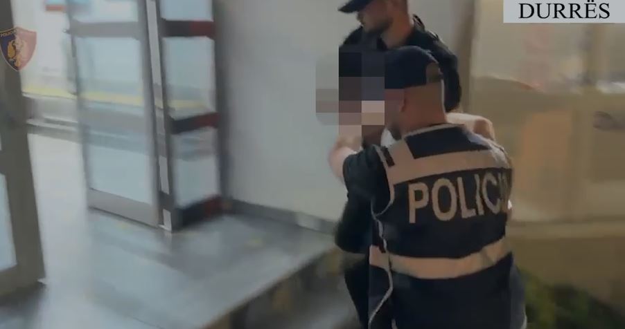 Sherr në një lokal në Durrës  Arrestohen menaxheri dhe një punonjës  goditën me sende të forta turistët e huaj