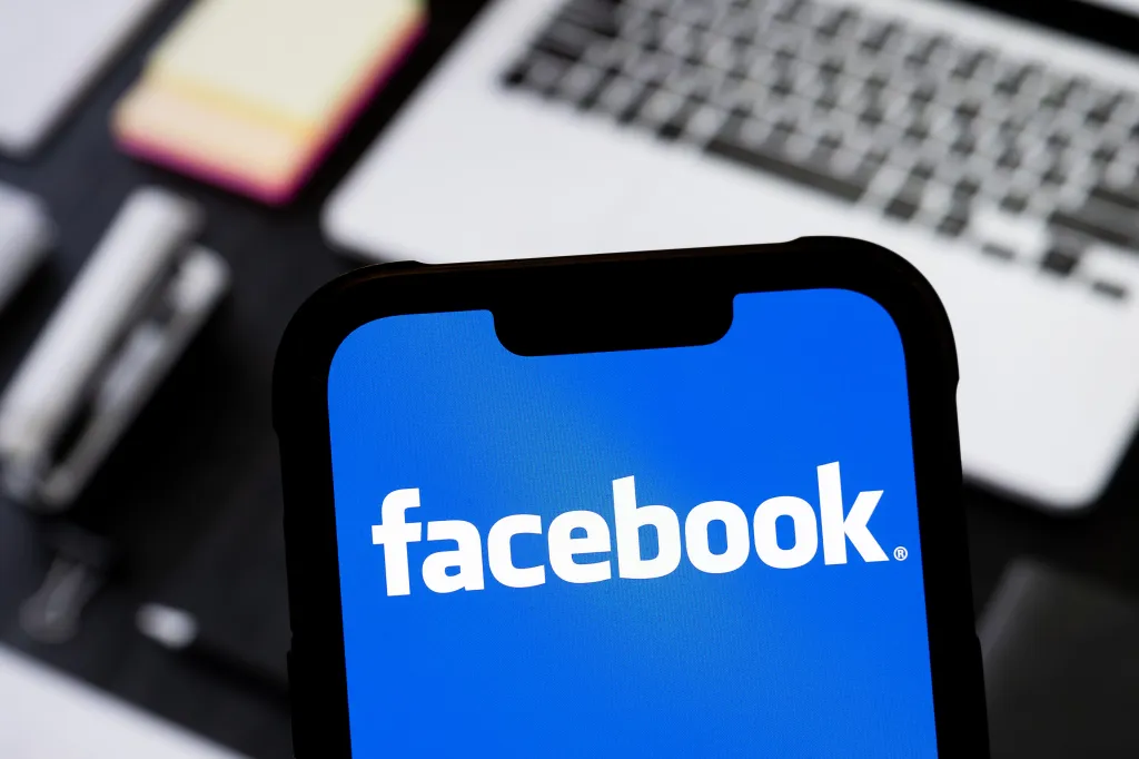 Bie platforma e  Facebook   Faqja nuk funksionon  raportohen mijëra ankesa nga përdoruesit