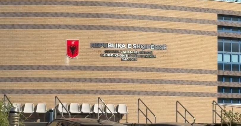 Shkodër  sherri në Poliklinikë  Gjykata cakton  arrest në shtëpi  për babë e bir dhe vëllain e të plagosurit