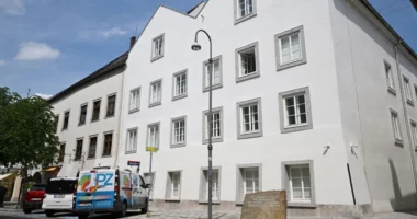 Shtëpia e lindjes së Hitlerit mund të shndërrohet në një stacion policie