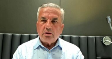 “Mbështetës të Albin Kurtit, në protestë”/ Beqiri: Po fut përçarje mes Shqipërisë dhe Kosovës