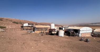 “Fija e Kuqe” izraelite, barriera 22 kilometra që po izolon palestinezët