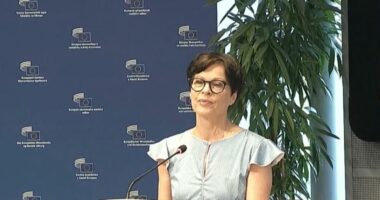 “Shqipëria, modeli i zgjerimit të BE”/ Komisionerja Marta Kos vlerëson Shqipërinë për mbylljen e grupkapitujve